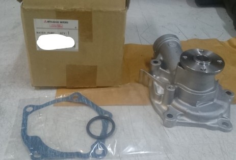 新品未使用 純正 三菱 ミツビシ ランサーエボリューション 8 CT9A ウォーターポンプ ラジエーター ラジエター 冷却 B0866-1拍卖