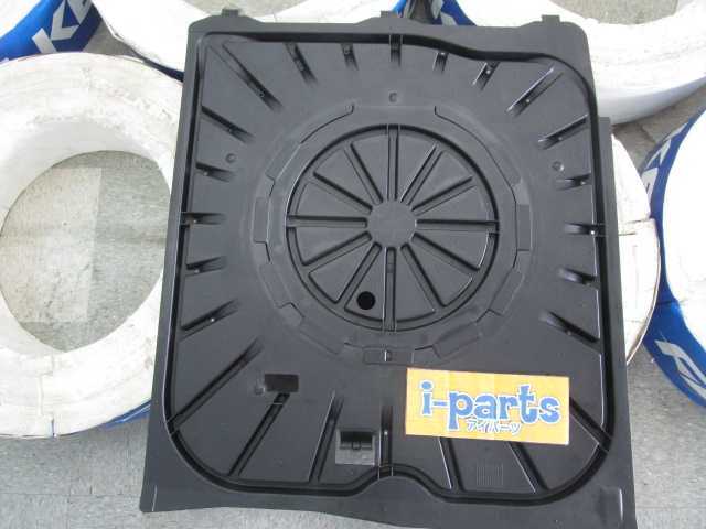 越谷 09-97567 ベンツ W124 純正 スペアタイヤカバー 124 890 00 07 越谷拍卖