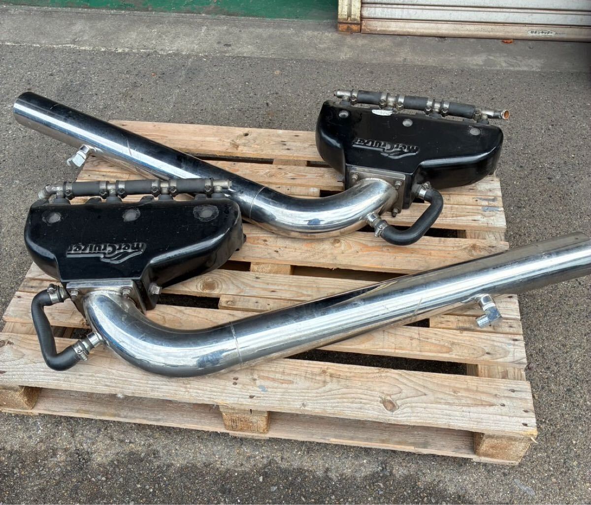 マーキュリー・マリン社製「Mercruiser」船舶用排気マニホールドとライザー マークルーザー マフラー エキマニ拍卖