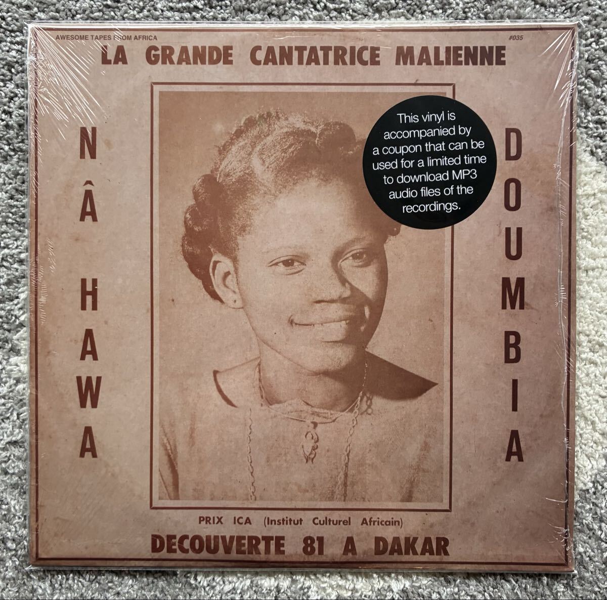N Hawa Doumbia / La Grande Cantatrice Malienne - Decouverte 81 A Dakar ◎ Nahawa Doumbia / Awesome Tapes From Africa / 未開封拍卖