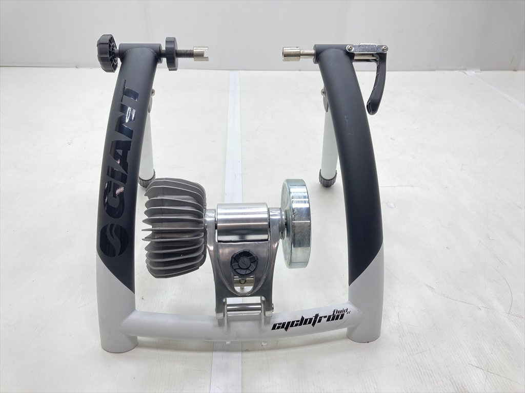 下松)GIANT ジャイアント 固定ローラー サイクルトレーナー CYCLOTRON FLUID ST ゴムキャップ欠品 ◆★B251021R04A NK21A拍卖