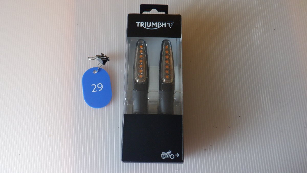 新品!トライアンフ☆純正オプション☆スクローリングLEDウィンカー☆Scrolling LED インジケーター☆ペア拍卖