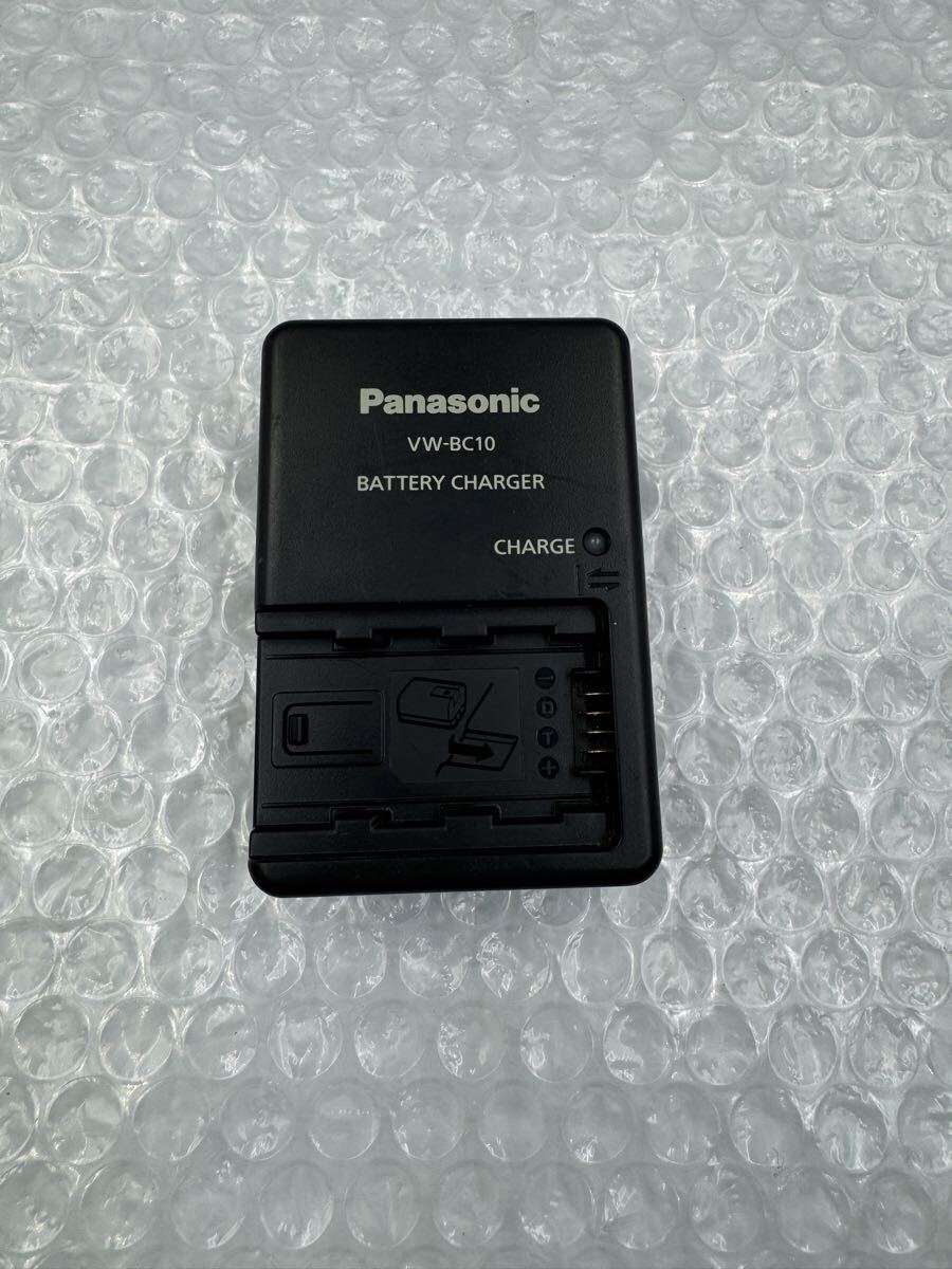 S4479) Panasonic バッテリーチャージャー ビデオカメラ用 VW-BC10 動作品 拍卖