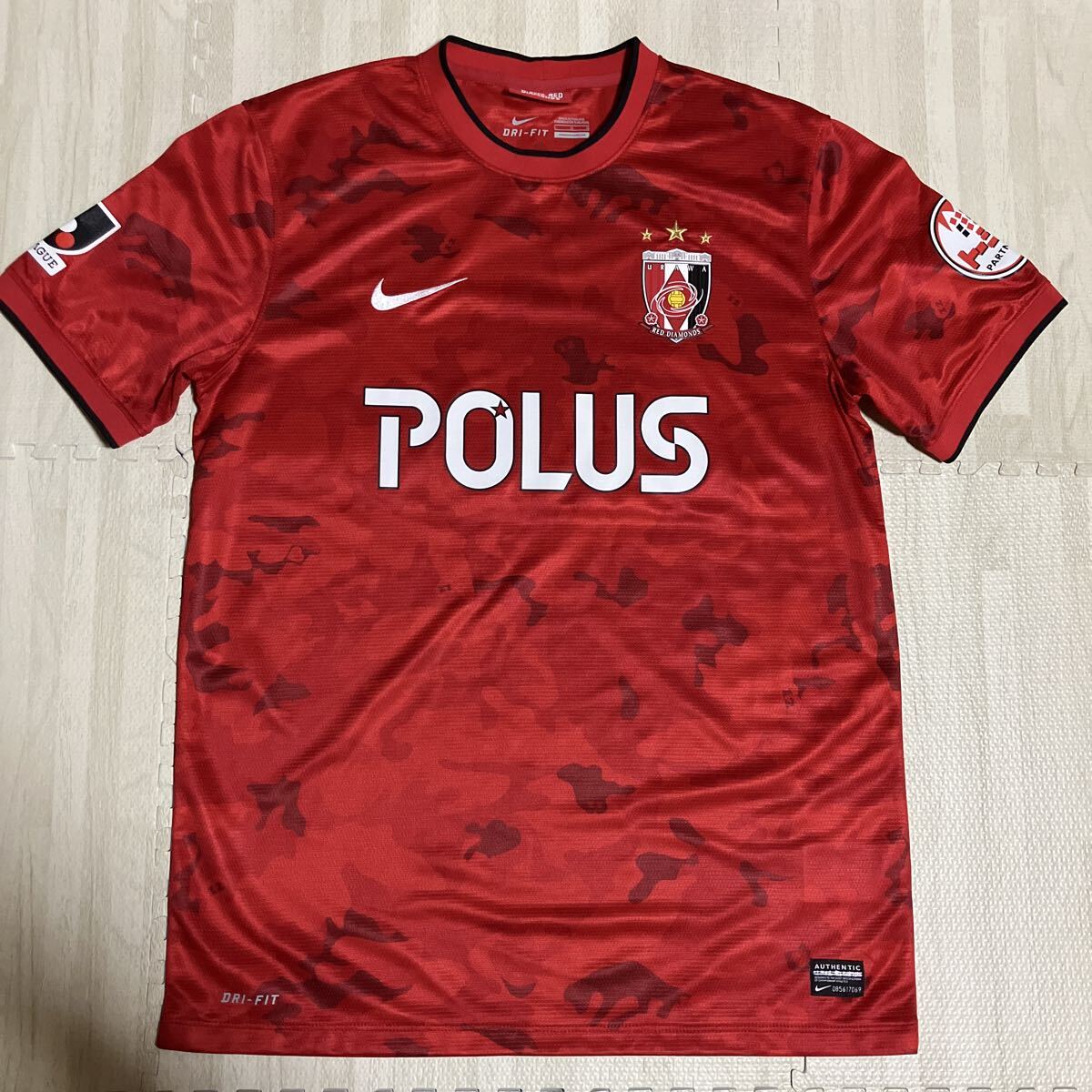 正規品 2014 浦和レッズ 迷彩 ユニフォーム ナイキ Lサイズ拍卖