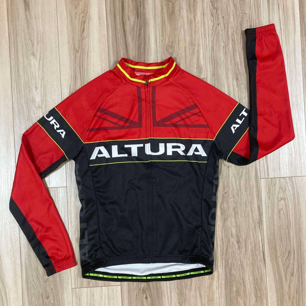 送料230★正規 アルトゥーラ 海外 S メンズ やや薄手の裏起毛 長袖サイクルジャージ ALTURA 3+1ポケット 良質品 D859 レッド系×ブラック拍卖