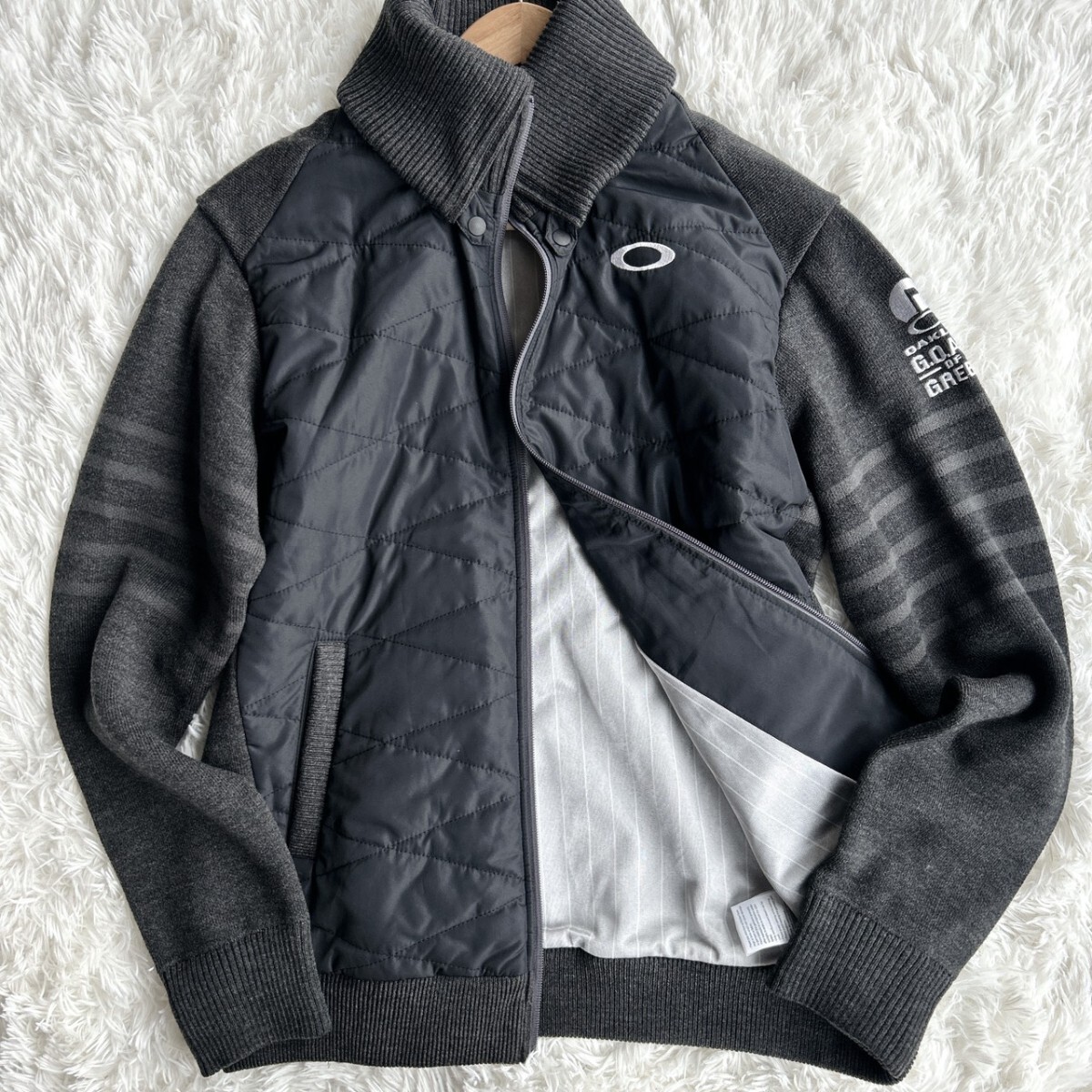 希少Lサイズ!極美品◎ OAKLEY GOLF オークリー ストレッチ素材 中綿 ジャケット ニットブルゾン ゴルフウェア グレー ロゴ メンズ 秋冬拍卖