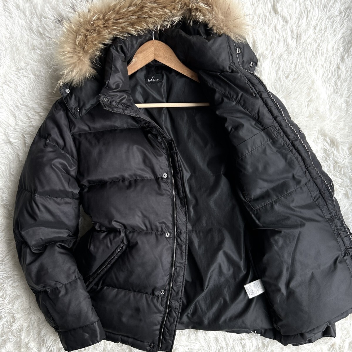 希少XLサイズ【至高の逸品】 PS Paul Smith ポールスミス 2way ダウンジャケット フード付き ラクーンファー 着脱可 黒 メンズ コート 軽量拍卖