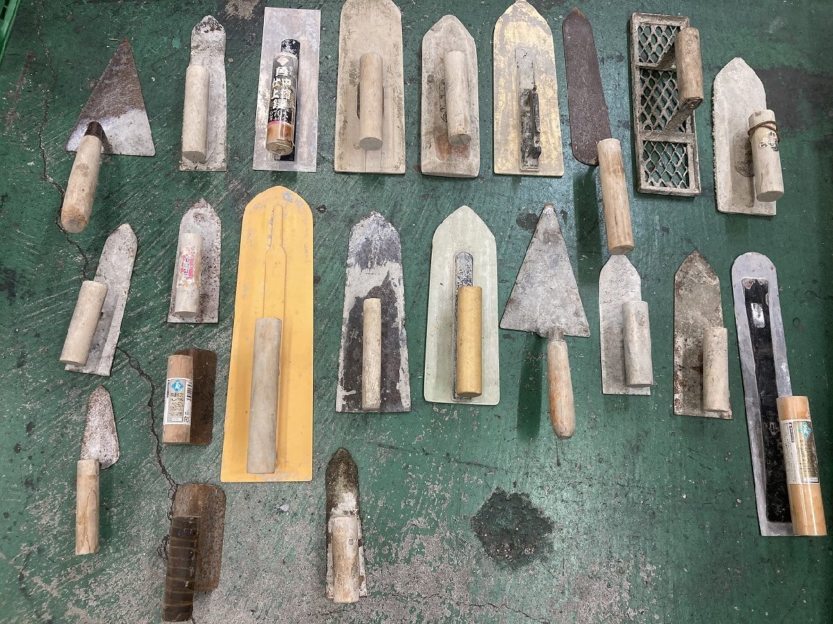10-30-813 ★ T 工具 左官道具 大工道具 DIY用品 左官 左官ごて 大きさ・形 いろいろ まとめ売り 22点セット 中古品拍卖