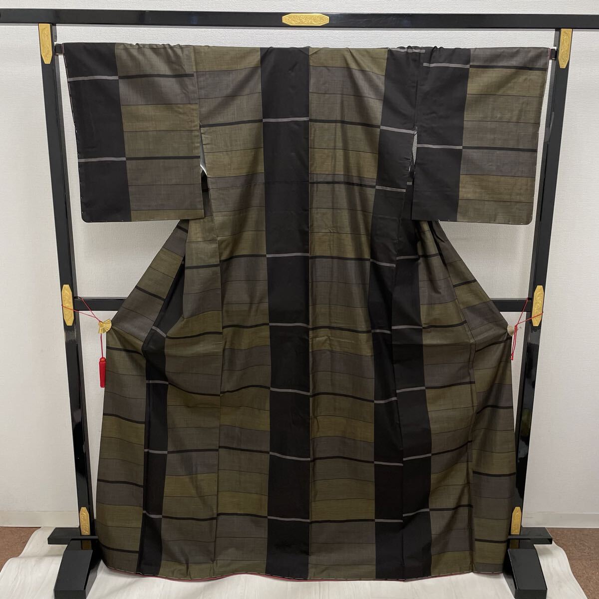 本場大島紬 カタス式 9マルキ 裄67.5 トールサイズ 着物 正絹 W-5868拍卖