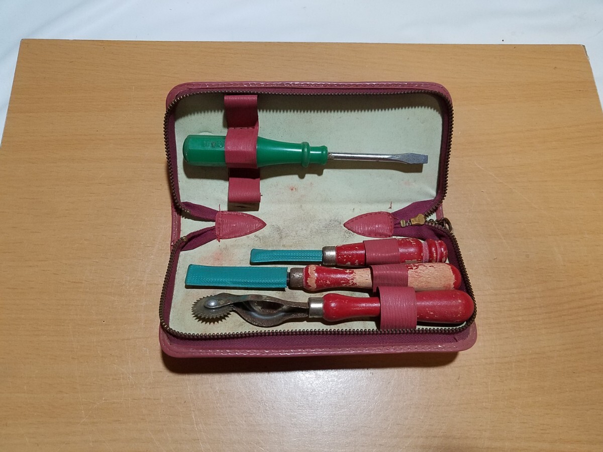 281-5 リッカーミシン 道具セット ジャンク品 昭和レトロ RICCAR SEWING MACHINE CO.拍卖