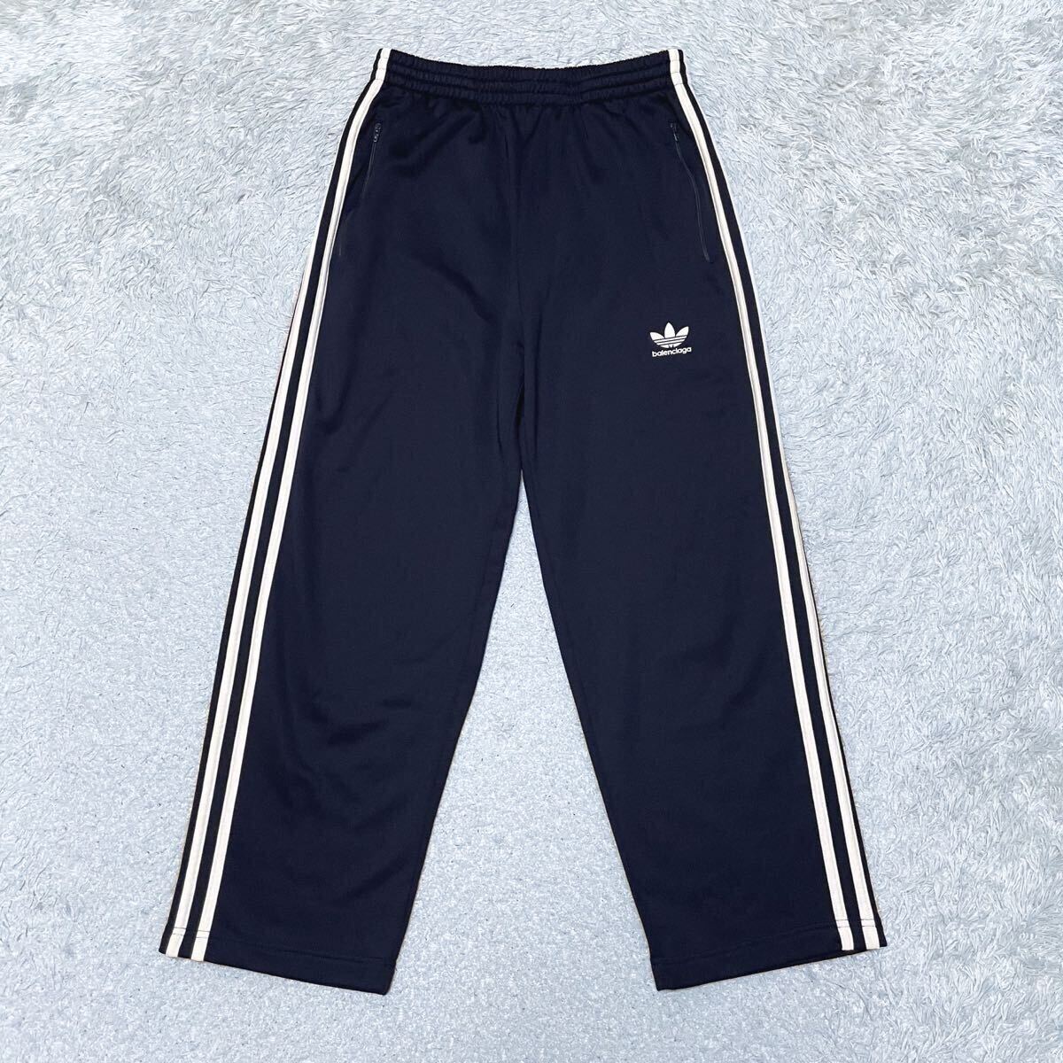 未使用級 BALENCIAGA バレンシアガ adidas アディダス コラボ トラックパンツ ジャージ トレフォイル ロゴ ネイビー 男女兼用 ユニセックス拍卖