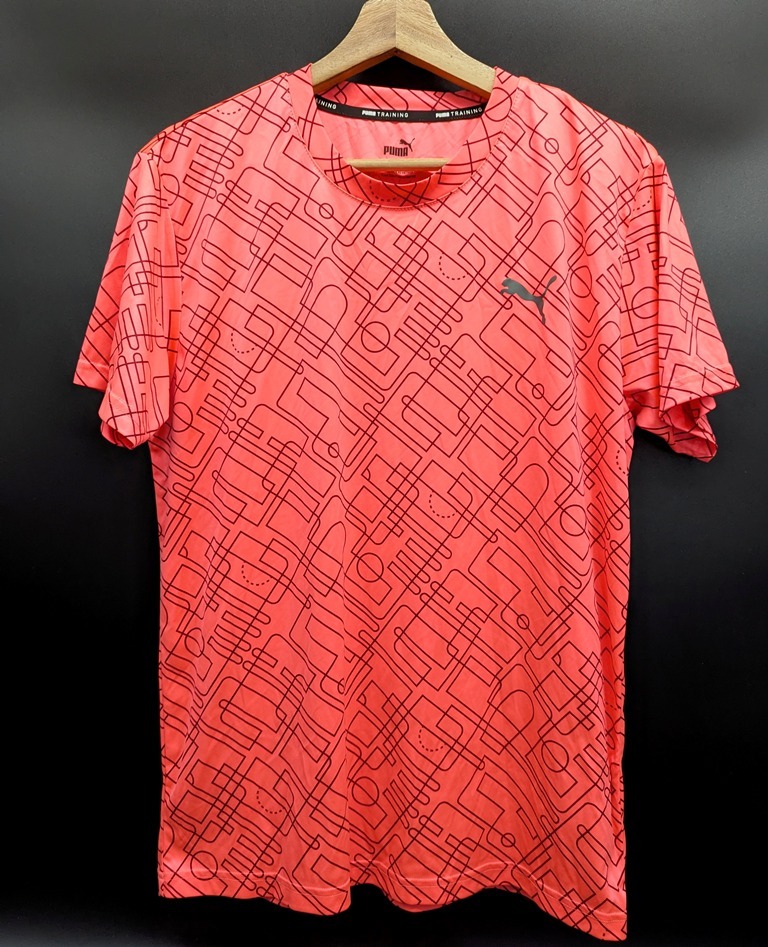 4739C 送料185円♪ 美品 PUMA プーマ TRAINING 蛍光系 ピンク メンズ 速乾生地 半袖 スポーツ Tシャツ拍卖