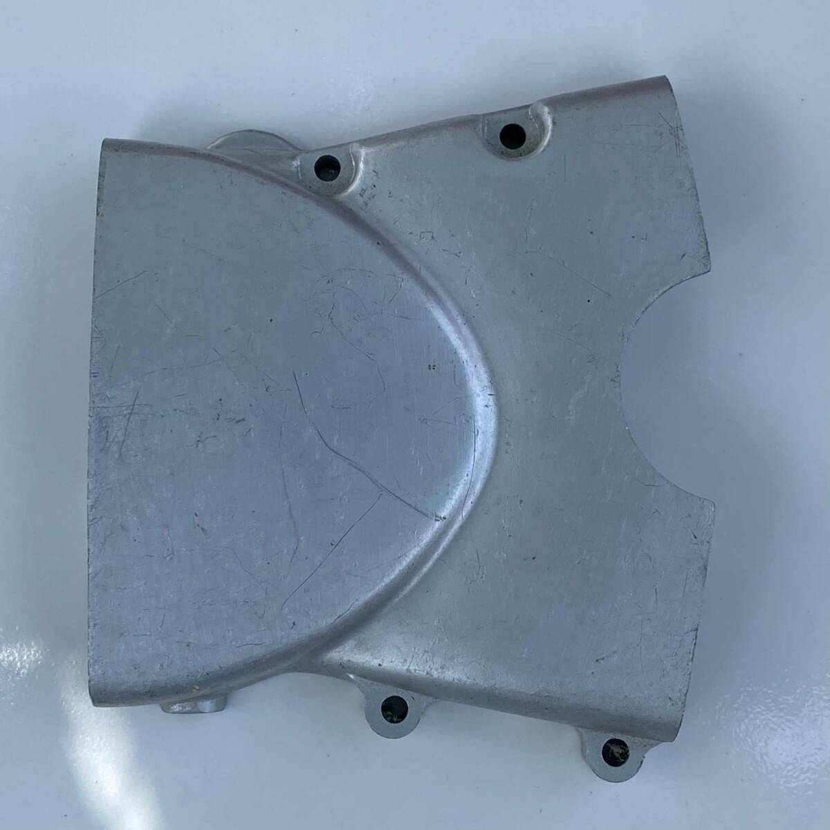 ホンダ スーパーカブ C100 C102 C105 C50 C65 C70 C90 カモメカブ C50 C70 C90 行灯カブ C50 C70 C90 スプロケットカバー未使用純正新品 拍卖