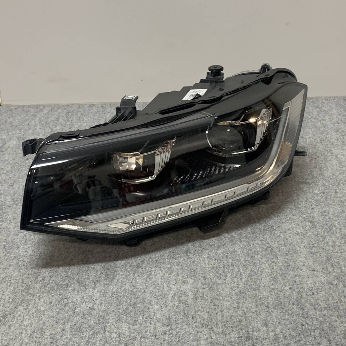 7bK2353 VW フォルクスワーゲン T-クロス ヘッド ライト ランプ 左 左側 LED 2GN 941 035 B 90183097 C1DKR 正規品 純正 車 パーツ拍卖