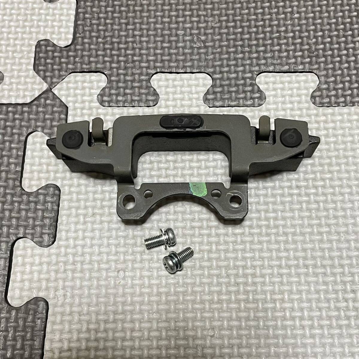 ★送料込★60系ハリアー 80系ヴォクシー ノア エスクァイア 140系ポルテ スペイド トヨタ純正ステアリングシェイクダンパー★拍卖