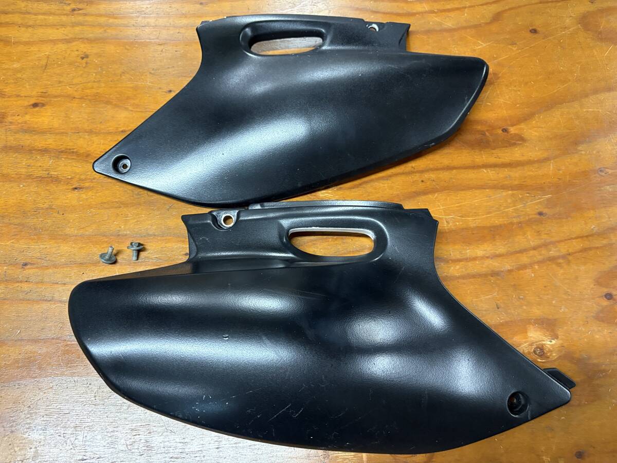 ヤマハ/YAMAHA WR250F サイドカバー左/右セット ラプターライナー塗装品拍卖
