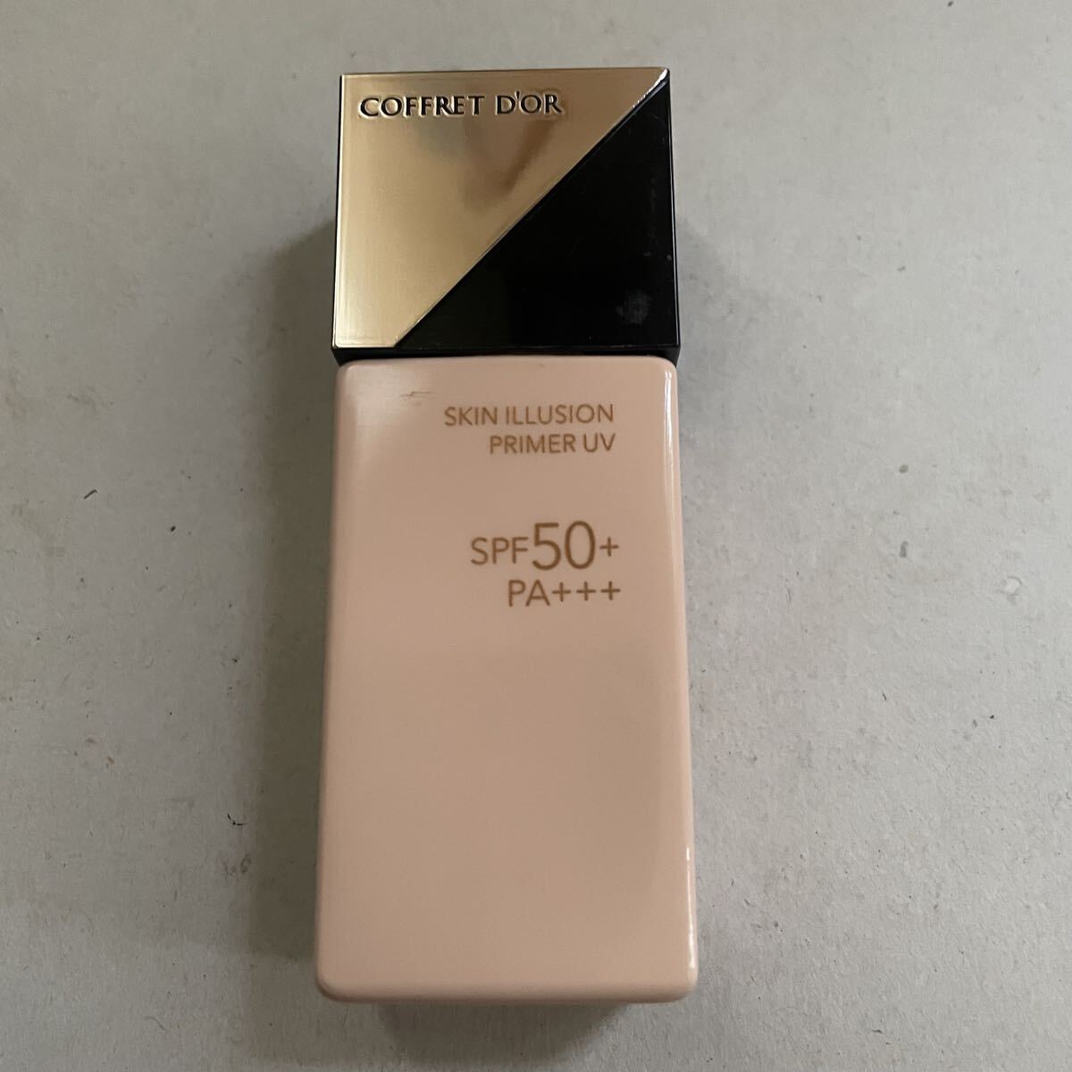 コフレドール スキンイリュージョン プライマーUV 化粧下地拍卖