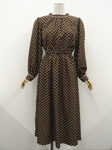 美品 エレンカーレデュエ ELENCARE DUE 洗えるロング丈 長袖 スタンドカラー ワンピース F ブラウン地 イエロー×グレー×ホワイト 総柄拍卖