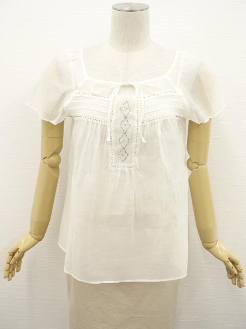 美品 シーオジャール c.aujard ラグランスリーブ 半袖 デザインネック シフォンプルオーバーブラウス 38 ホワイト 【メール便可】拍卖