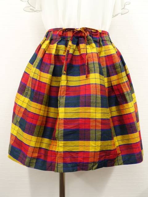 美品 Lajoie de vivre et Luca ひざ丈 タックフレアスカート イエロー×レッド×グリーン チェック柄拍卖
