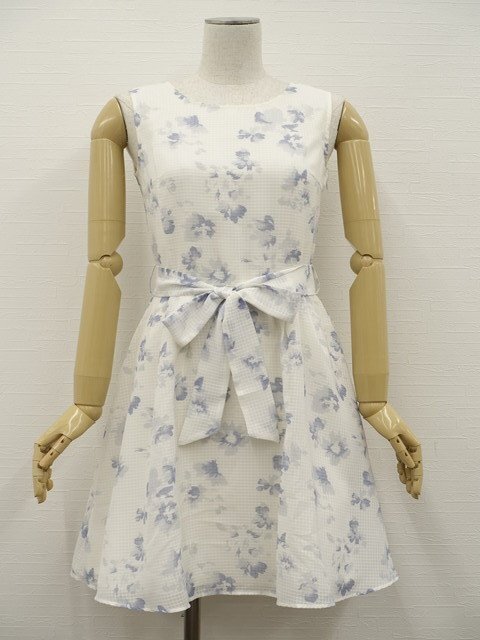 美品 グラシア GLACIER 洗える ひざ丈 ラウンドネック ノースリーブワンピース S オフホワイト 水色 花柄 【メール便可】拍卖
