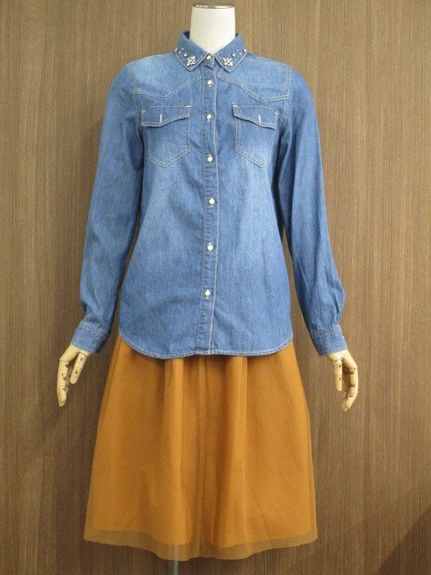 美品 one way&OPAQUE.CLIP 長袖デニムシャツ+ひざ丈レースタックチュールスカート コーデ2点セット M相当 青/キャメル カジュアル系 20代拍卖