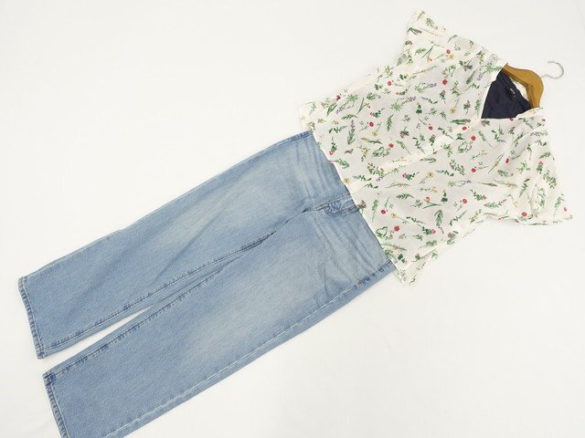 美品 GU等 半袖ブラウス+ノースリーブカットソー+デニムストレートパンツ コーディネート3点セット S相当白地 花柄/紺/青 きれいめ系 20代拍卖