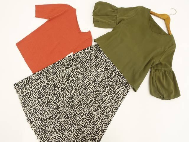 美品 ROSE BUD等 ブラウス+カットソ―+ロングスカート コーデ3点セット M 緑系/オレンジ系/ベージュ地 黒 アニマル柄 クール系 20代・30代拍卖