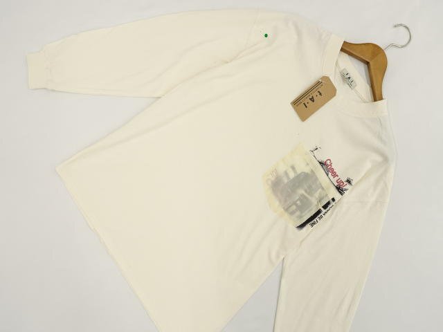 メンズ 訳あり未使用品 t.A.I 長袖 ラウンドネック カットソー L オフホワイト地 ブラック×レッド 英文字 【メール便可】拍卖