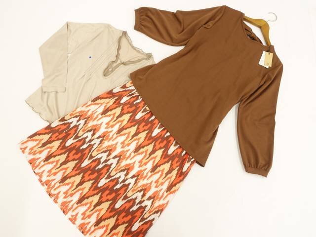 美品 r.p.s等 カットソー2点+ロング丈スカート コーデ3点セット M相当 茶/ベージュ/オレンジ×ベージュ×茶 総柄 きれカジ系 20代・30代拍卖