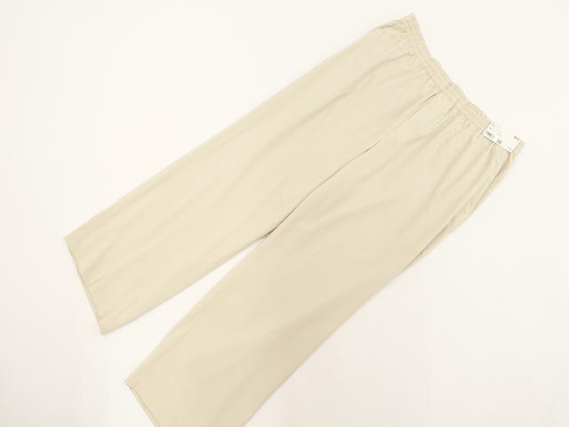 大きいサイズ 新品タグ付 ユニクロ UNIQLO 洗えるノータックワイドストレートパンツ ベージュ拍卖