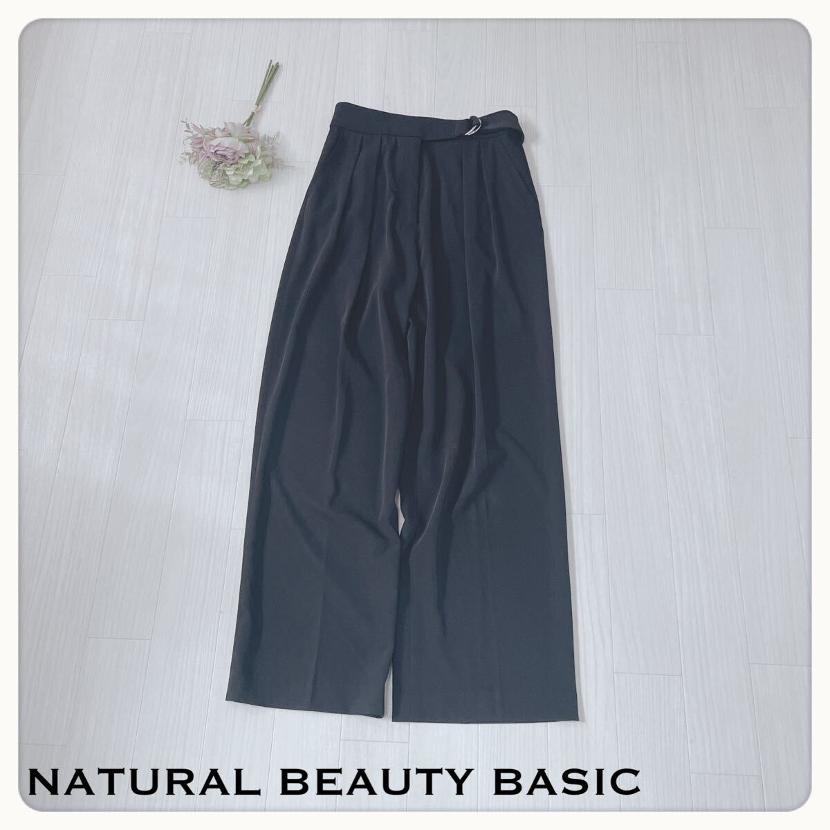 【NATURAL BEAUTY BASIC】プリーツワイドパンツ M ブラック系 ポリエステル素材 とろみ生地 落ち感 シンプル レディース ボトムス拍卖