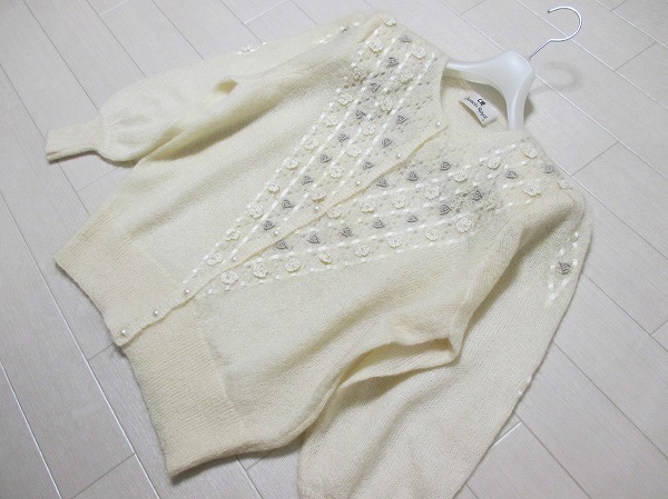 未使用/定価39800円 シャミー*Chamois Royal 小花レース刺繍モチーフ装飾モヘヤウールニットカーディガン 9号 日本製拍卖