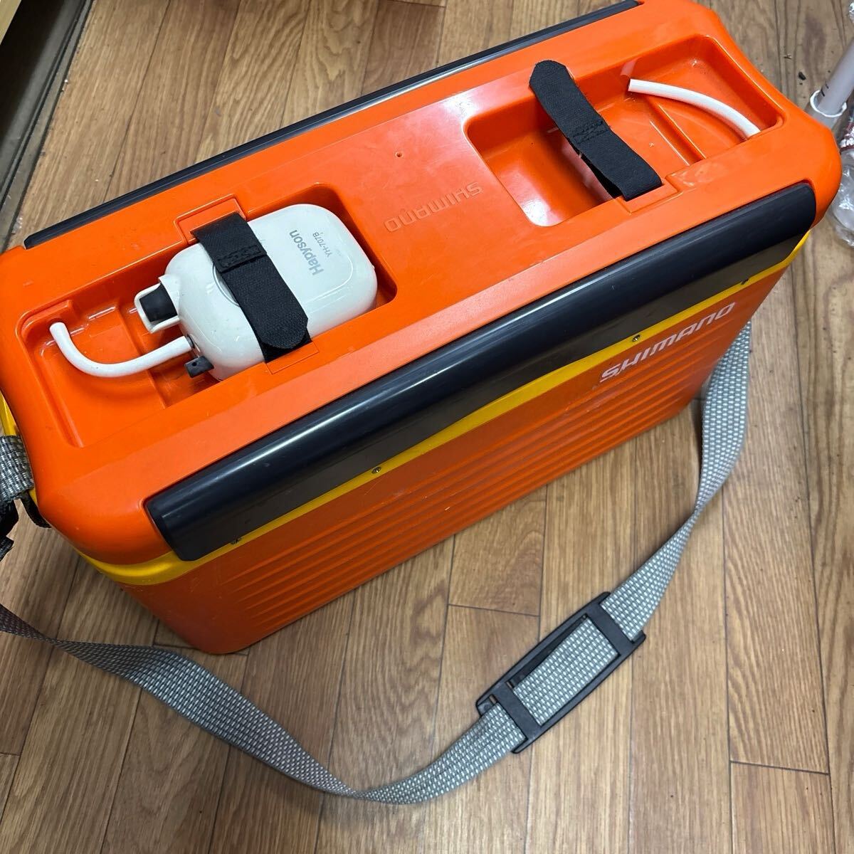 シマノ オトリ缶 ハピソン ポンプ付 鮎カン拍卖