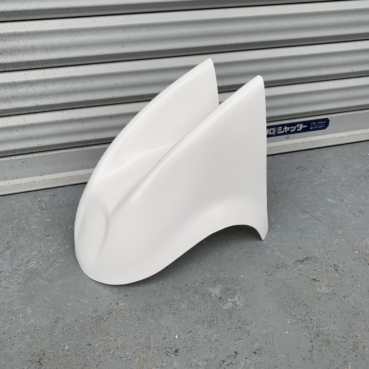 FRP製 ヘルメットデュフューザー DF007 猫耳拍卖