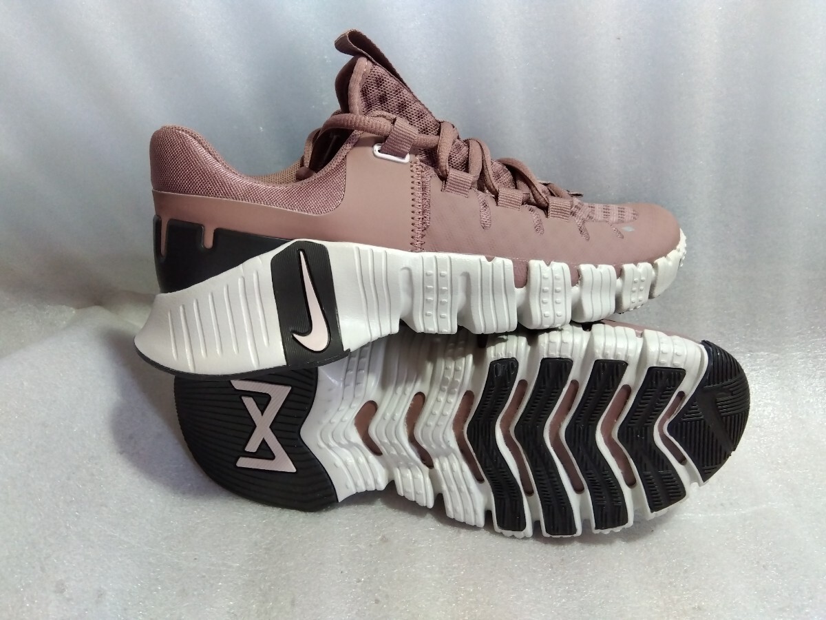 ナイキ フリー メトコン 5◆Free Metcon 5◆DV3950-201◆23.5cm◆ジム・カジュアル・ウォーキング拍卖