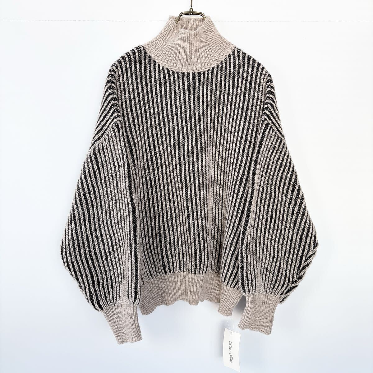 【未使用/タグ付】Doux Belle ドゥーベル ハイネック ニット セーター ストライプ ボリュームスリーブ ぽわん袖 ドルマン レディース 秋冬拍卖