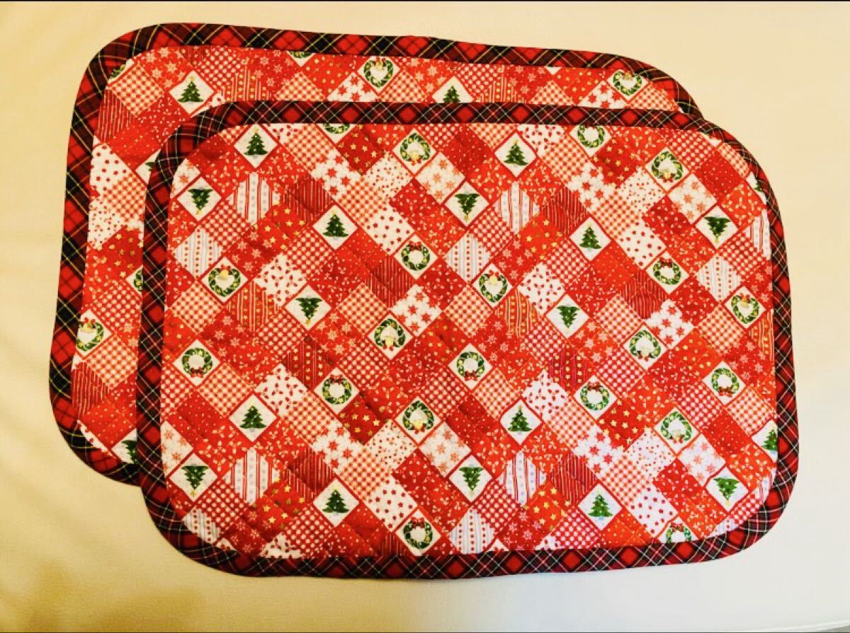 【即決】食卓を彩るおしゃれ可愛いクリスマスランチョンマット2点セット☆プレゼントにも  ハンドメイド クリスマスのフリーマット拍卖