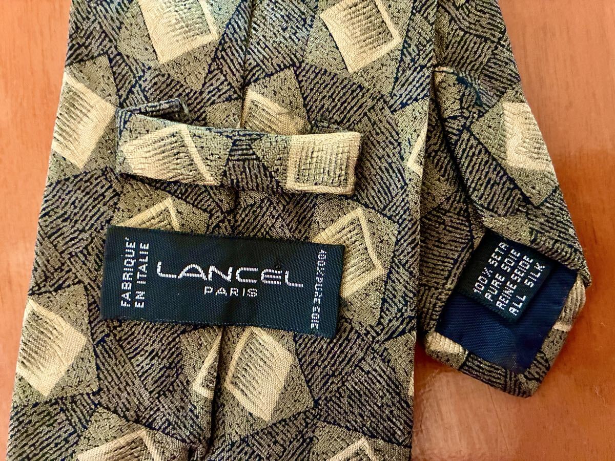正規品イタリア製LANCEL PARISランセル絹ピュアシルク100%黒ブラック金ゴールド総柄♪(F)拍卖