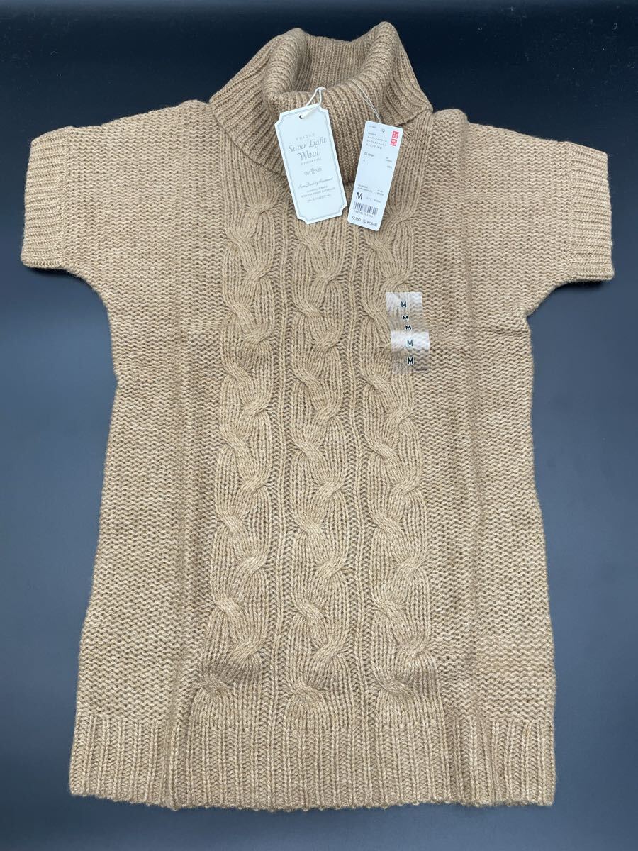 100【未使用・タグ付き・未検品】UNIQLO ユニクロ スーパーライトウール ケーブルオフタートル チュニック(半袖)サイズM拍卖