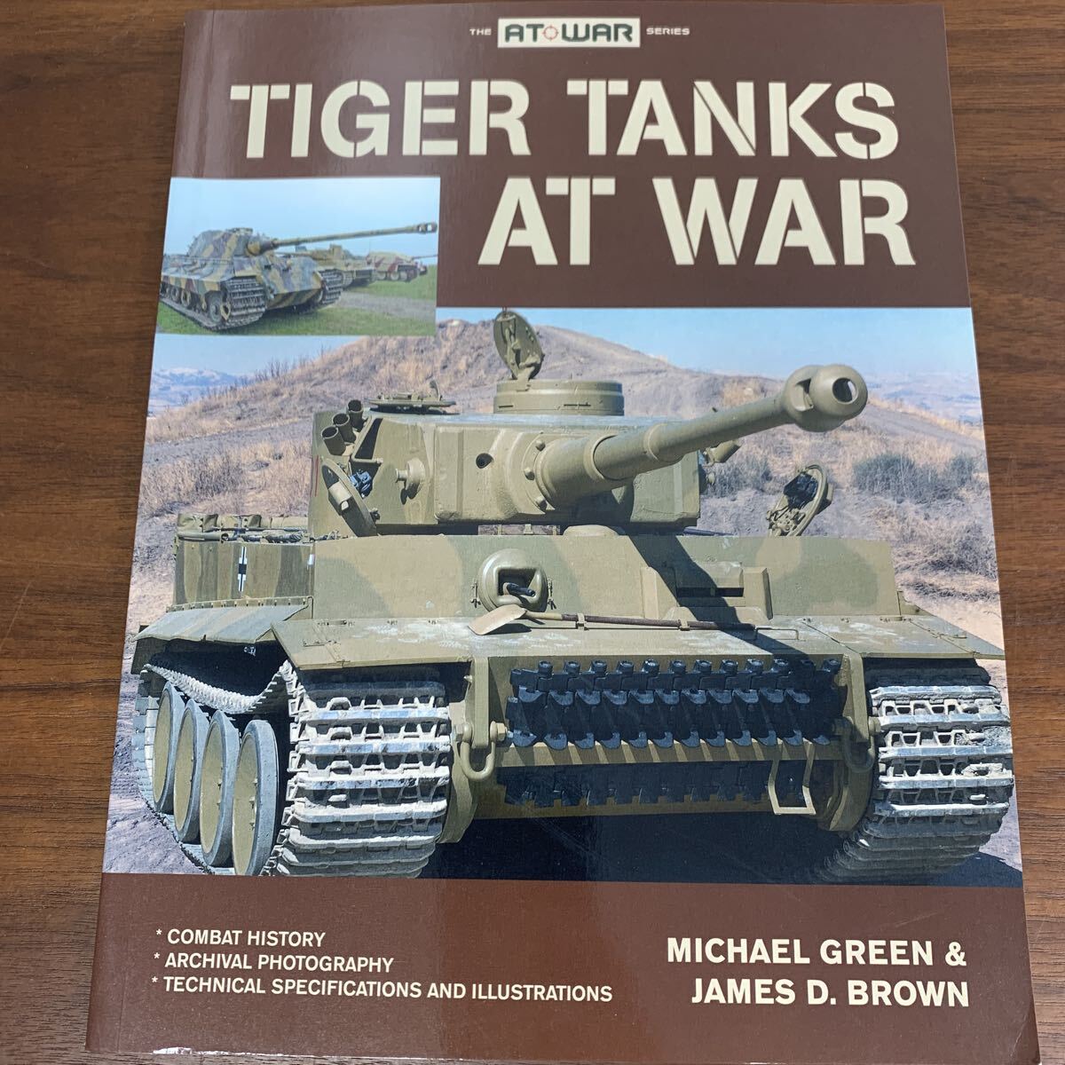 【323】TIGER TANKS AT WAR 第二次世界大戦中 ドイツ 重戦車 ティーガー戦車 Michael Green James D. Brown 戦車 洋書 ミリタリー拍卖