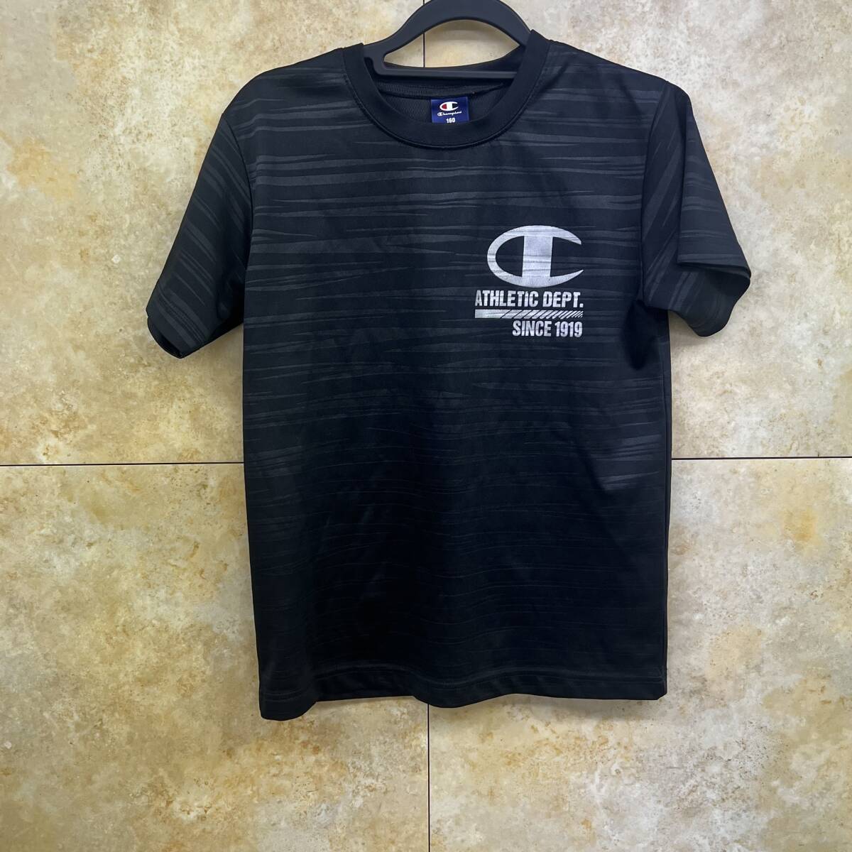 【中古】チャンピオン 半袖Tシャツ トップス ロゴT バックプリント スポーツウェア キッズ 男の子用 160サイズ ブラック Champion 拍卖