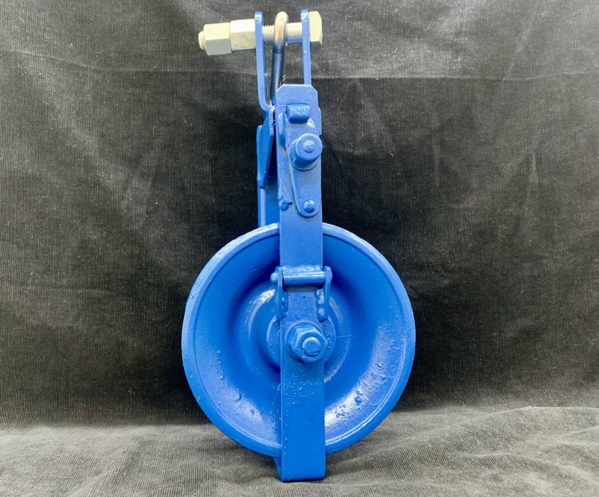 ダイワ製作所 アルミ金車 釣車 №120 最大荷重9800N 1000kgf 縦40×幅18×重さ約4kg※現状品拍卖