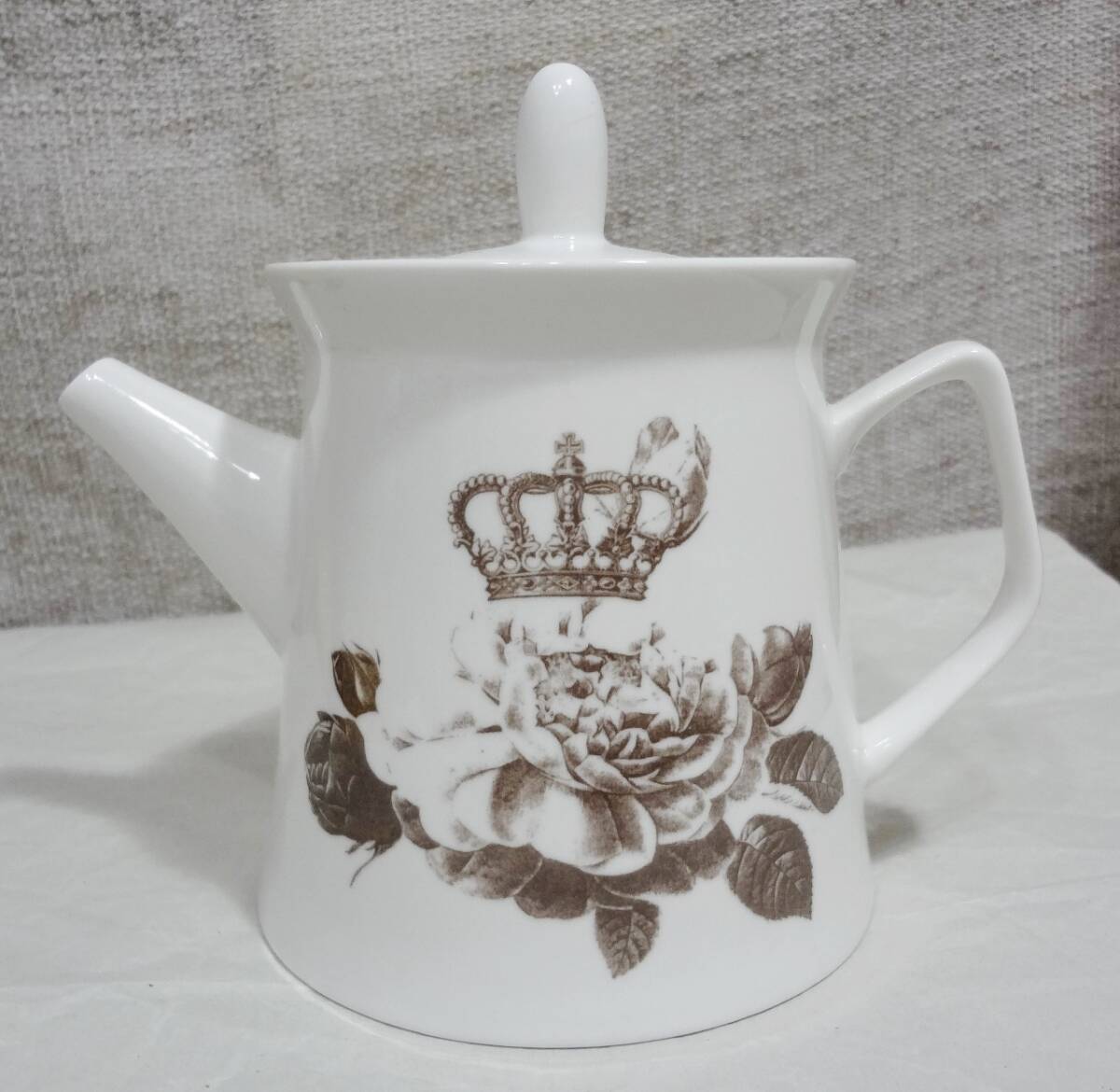 【美品】 NARUMI ナルミ FIORI フィオーリ 急須 ポット 陶器 薔薇 王冠 クラシック拍卖