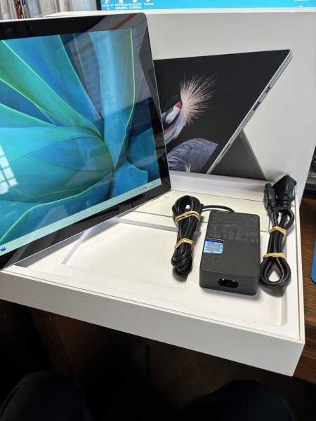 【Microsoft】Surface Pro 5 1807 Corei5-7300U メモリ4GB SSD128GB OS Windows11Pro 12.3inch拍卖