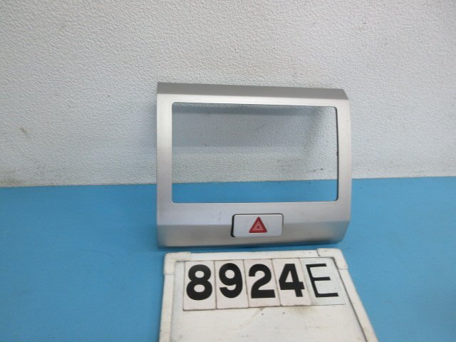 8924E ワゴンR 後期 MH21S MH22S 純正 センターパネル オーディオカバー ハザードスイッチ XSサイズ拍卖
