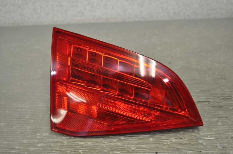 アウディ A4 アバント 2.0 TFSI B8系 右H 前期 (8KCDNF) 純正 破損無 左 フィニッシャー ランプ テールライトリア 内側 216002 s020965B拍卖