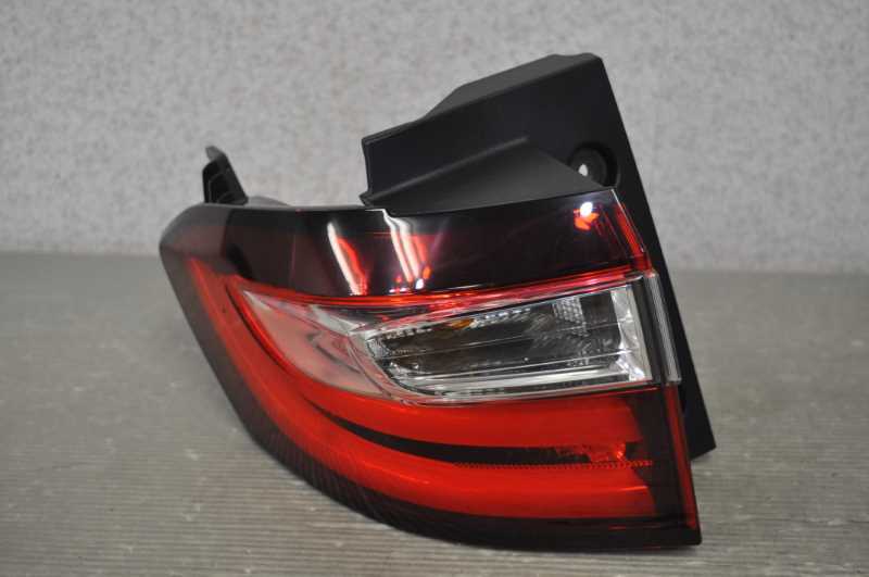 オデッセイ G 前期 (RC2 RC1) 純正 破損無し 動作保証 左 テールライト テールランプ LED全点灯OK 13C022 s021082B拍卖