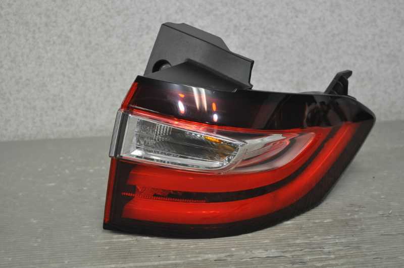 オデッセイ G 前期 (RC2 RC1) 純正 破損無し 動作保証 右 テールライト テールランプ LED全点灯OK 13C022 s021081B拍卖