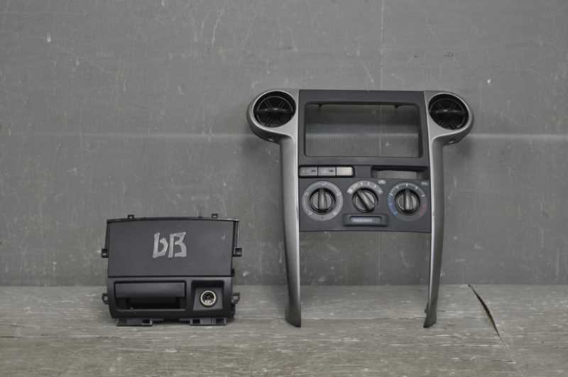 bB S 後期 (NCP30) 純正 動作保証 オーディオパネル エアコンスイッチ イルミ付 ドリンクホルダー センターパネル 759226-7010 s021121D拍卖